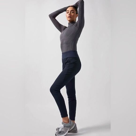 #131  ATHLETA Peak  Hybrid  Fleece  leggings - Picture 1 of 11